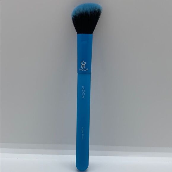 NWT MODA Angle Blush Makeup Brush - Picture 2 of 6